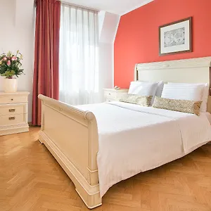 hotel-suite-home-prague.praguehotelsweb.com/
