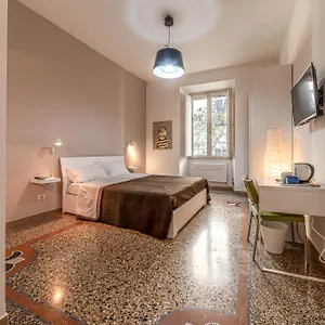 Azzurra - Metro Lodi Affittacamere Roma